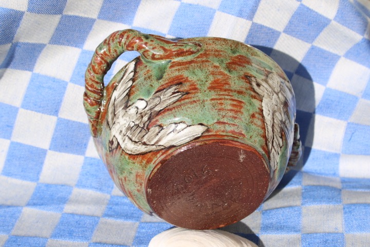 BROWN BOWL BOTTOM VIEW